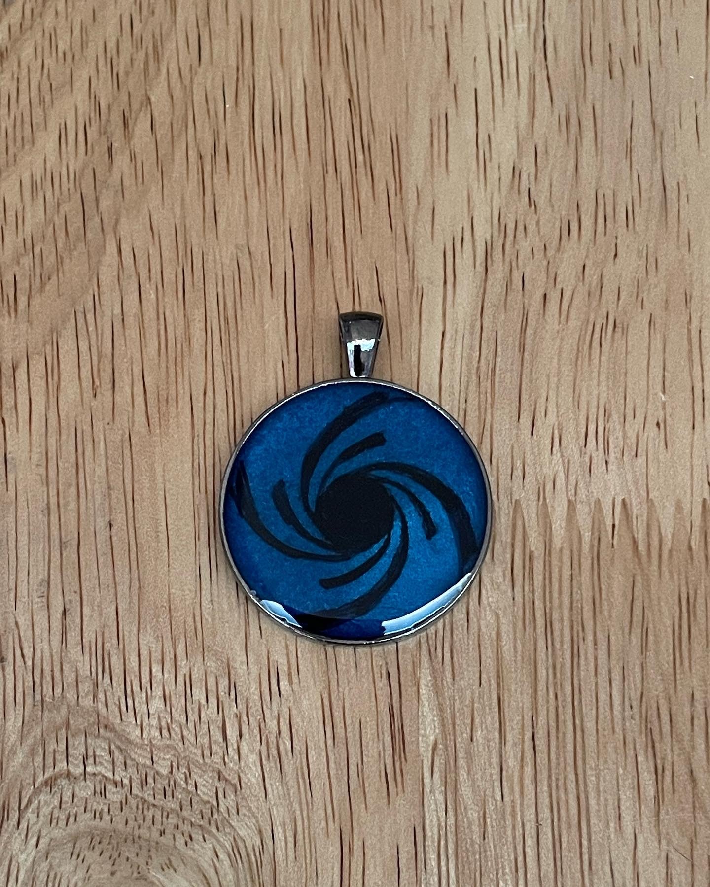 Loric Pendants 2.0 Glow in the Dark Lorien Legacies I Am Number Four Symbols