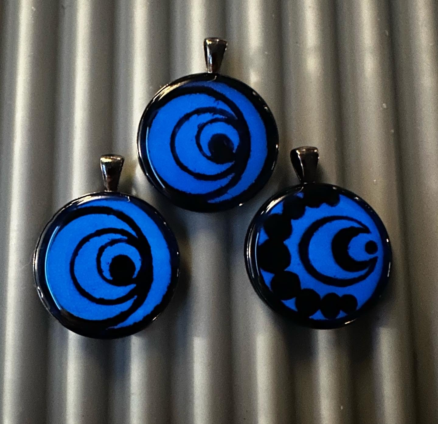 Loric Pendants 2.0 Glow in the Dark Lorien Legacies I Am Number Four Symbols