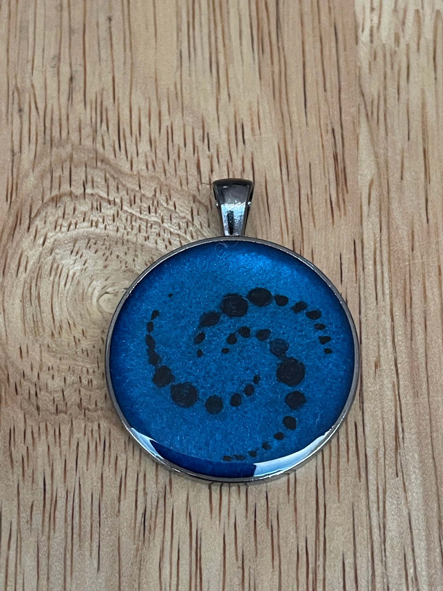 Loric Pendants 2.0 Glow in the Dark Lorien Legacies I Am Number Four Symbols